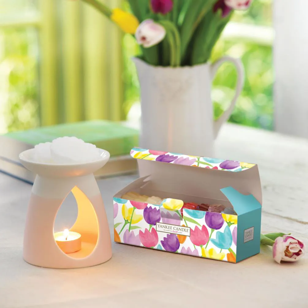 Yankee Candle Pastel Hue Pink Wax Melt Warmer Extra Image 1