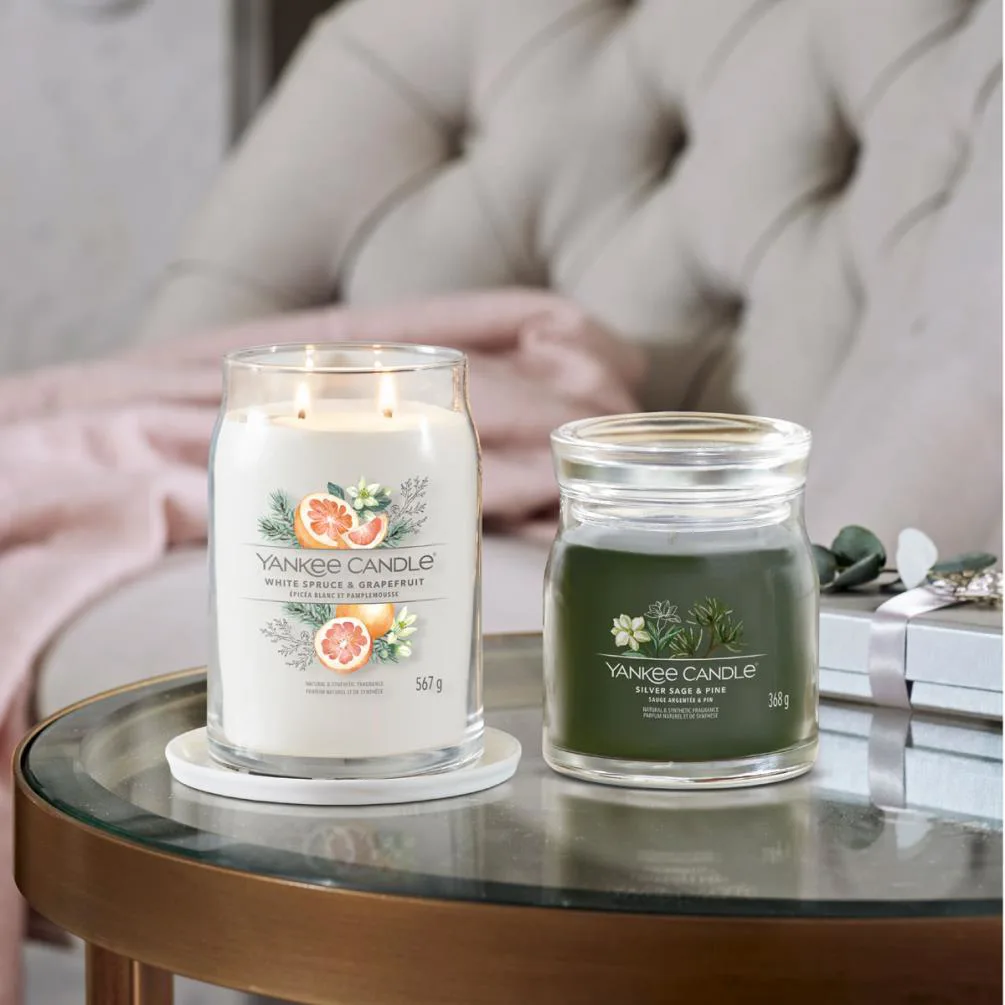 Yankee Candle White Spruce & Grapefruit Large Jar Extra Image 2