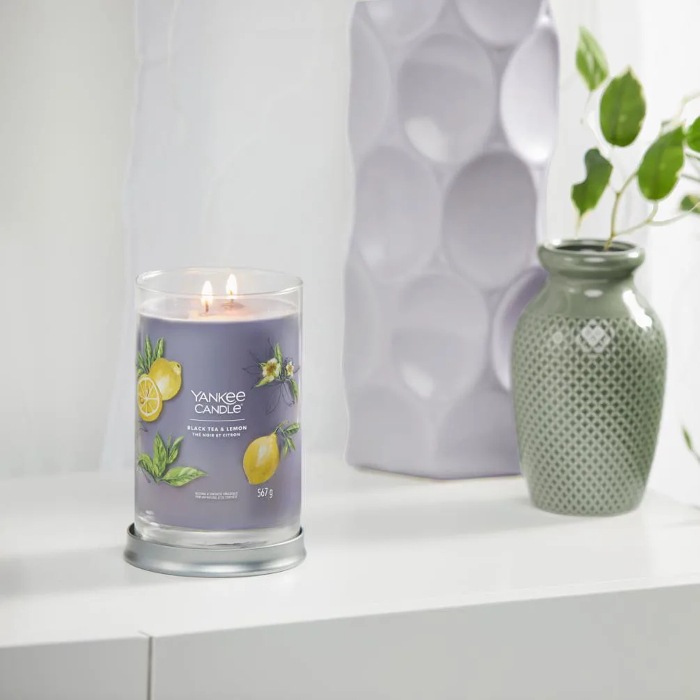 Yankee Candle Black Tea & Lemon Large Tumbler Jar Extra Image 2