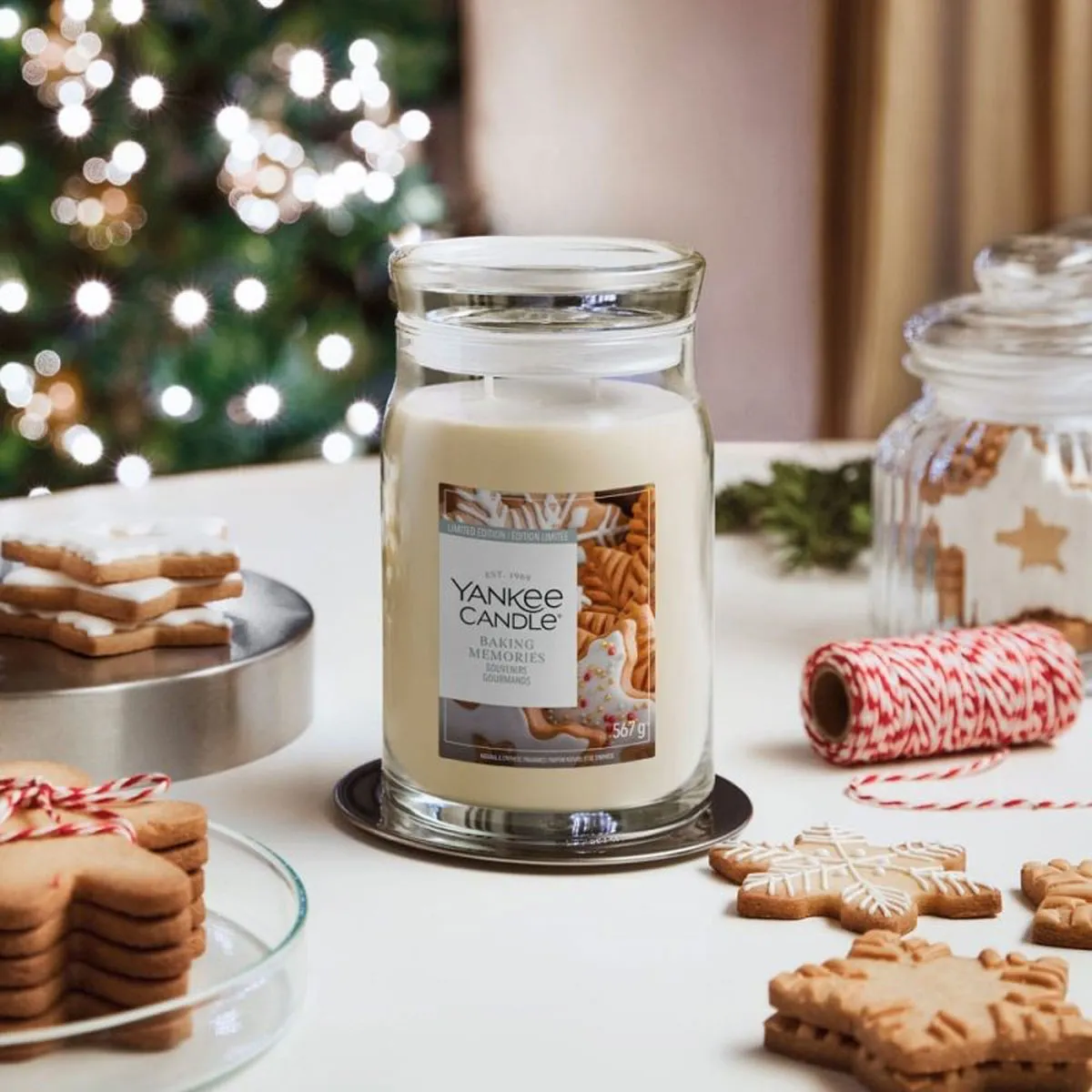 Yankee Candle Baking Memories Large Jar Extra Image 1