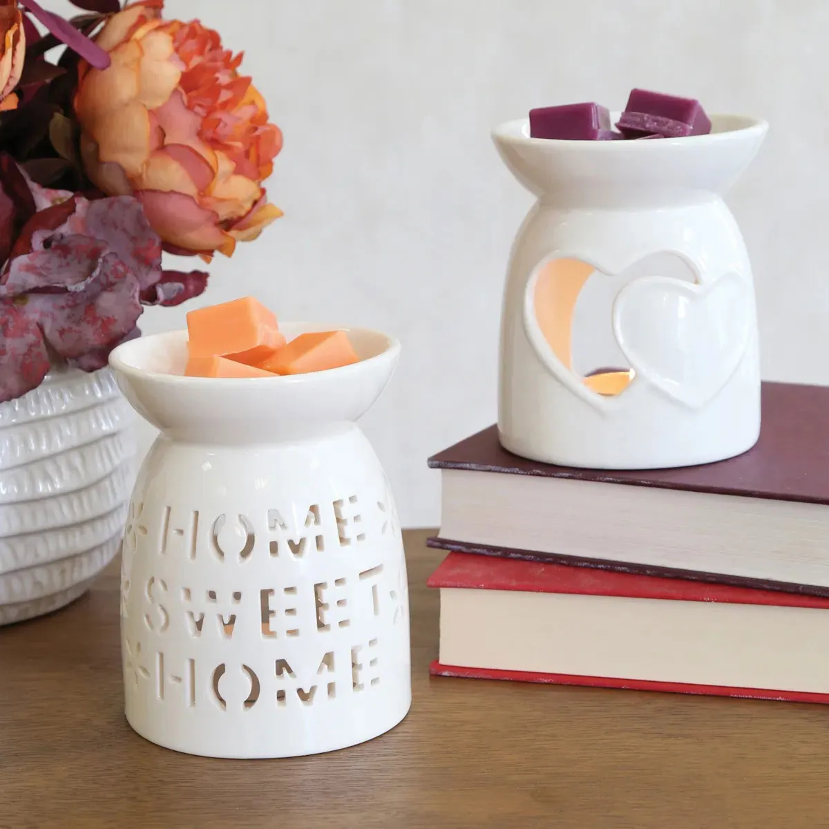 Aroma Two Hearts Ceramic Wax Melt Warmer Extra Image 2