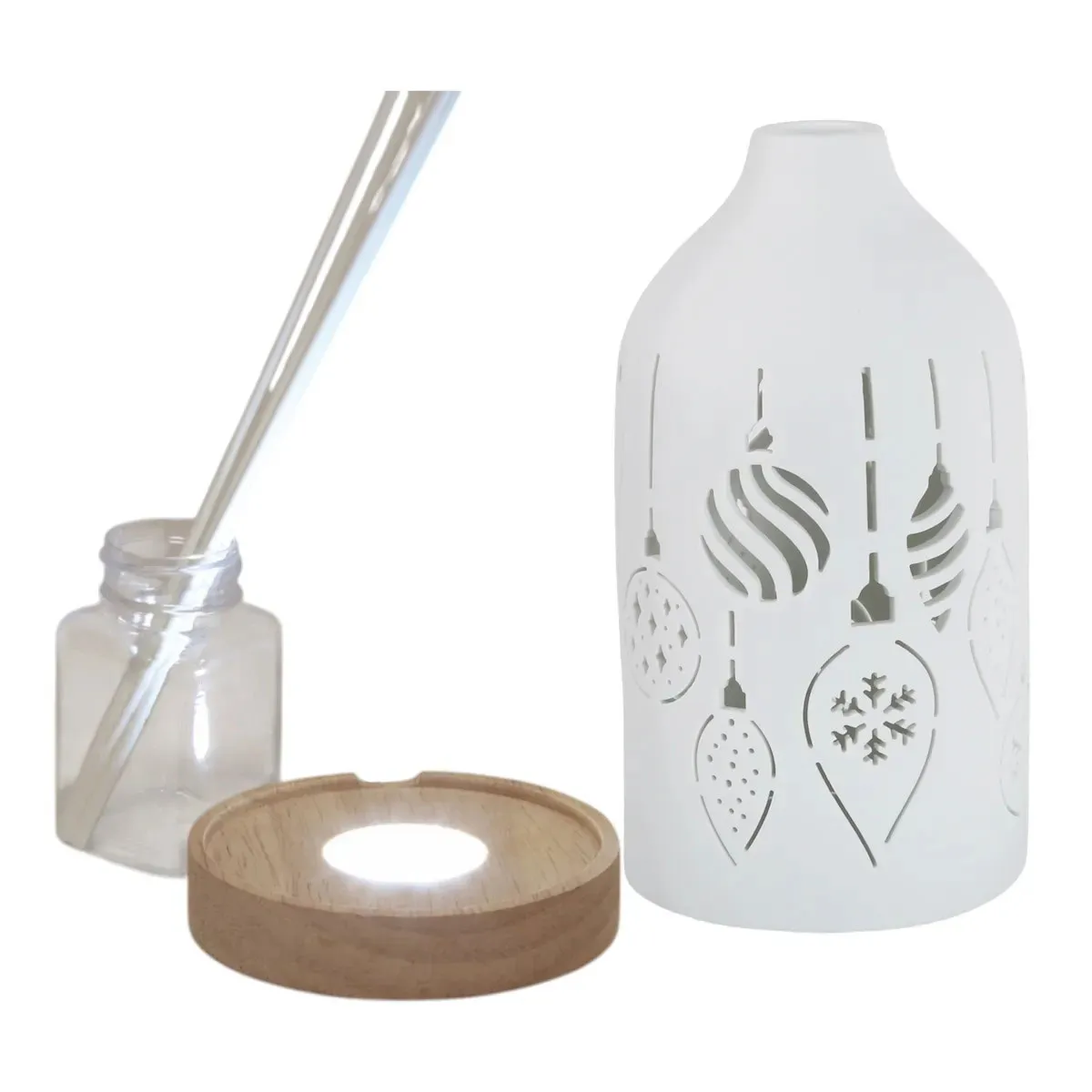 Woodbridge Christmas Baubles LED Light Up Reed Diffuser Extra Image 2