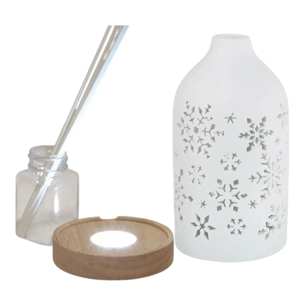 Woodbridge Snowflakes LED Light Up Reed Diffuser Extra Image 2