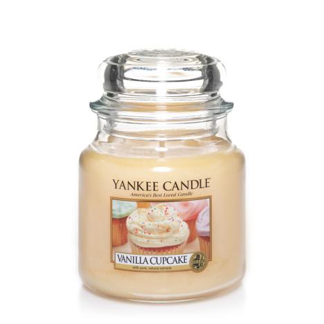 Yankee Candle Vanilla Cupcake Medium Jar  £17.49