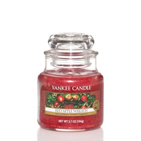 Yankee Candle Red Apple Wreath Small Jar  £6.29