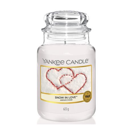 Yankee Candle Snow in Love™ Large Jar  £19.87