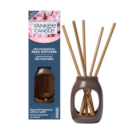 Yankee Candle Metallic Cherry Blossom Pre-Fragranced Reed Diffuser Kit  £19.79