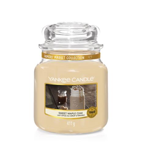 Yankee Candle Sweet Maple Chai Medium Jar  £18.89