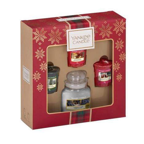 Yankee Candle Small Jar & 3 Votive Candle Gift Set  £12.74