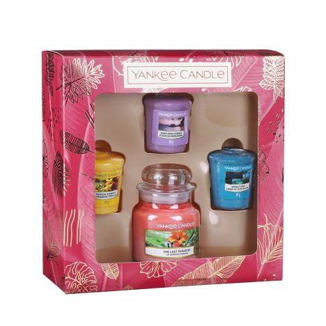 Yankee Candle Small Jar & 3 Votive Candle Gift Set  £13.49