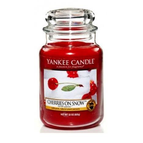 Yankee Candle Cherries on Snow Large Jar  £14.83