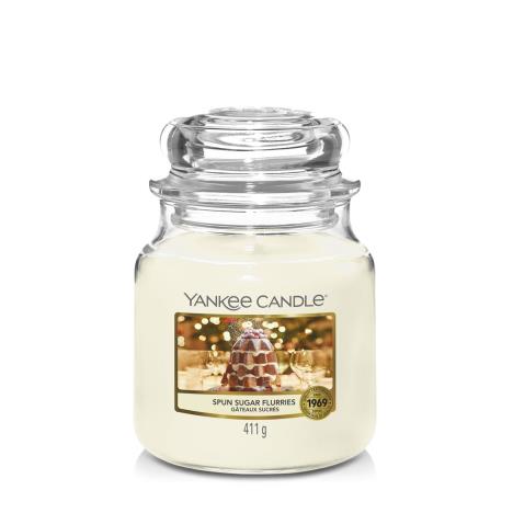Yankee Candle Spun Sugar Flurries Medium Jar  £13.79