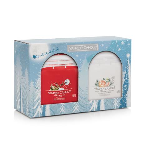 Yankee Candle 2 Medium Jars Christmas Gift Set  £29.99