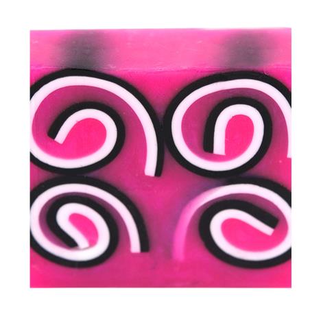 Bomb Cosmetics Ring of Roses Soap  £3.74